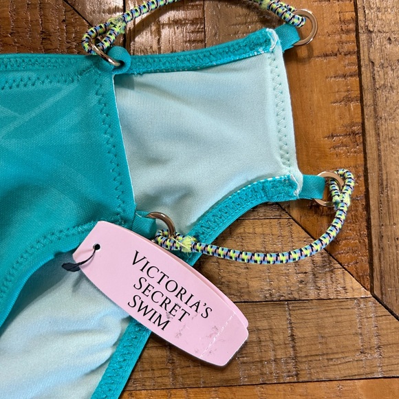 NWT Victoria’s Secret ‘The Knockout’ Bikini Bottoms - Picture 3 of 6